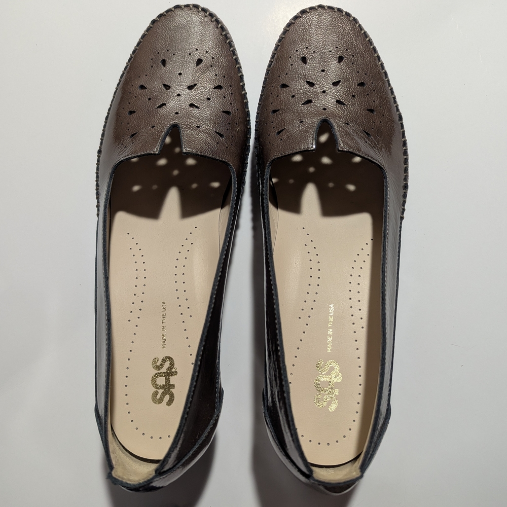 New Without Box SAS Brown Flats Leather Loaf Shoes Size 10.5 Made In USA